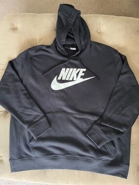 NWOT Nike Men's Black Hoodie with White Swoosh Logo SIZE XXL